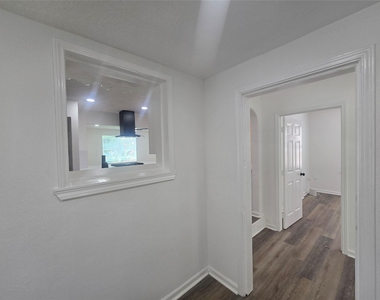 5102 Avenue L - Photo Thumbnail 31