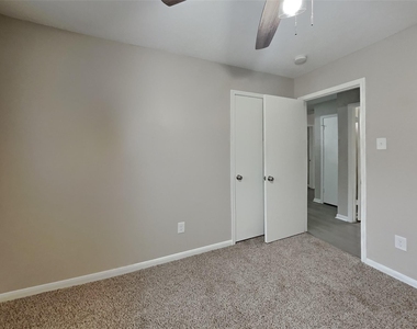 28811 Stapleford Street - Photo Thumbnail 14