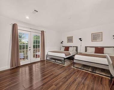 2508 Wheeler Street - Photo Thumbnail 38