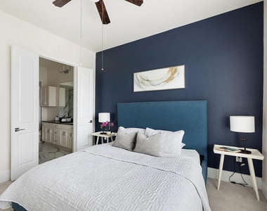 1508 Blodgett Street - Photo Thumbnail 12