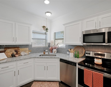 12714-102 Idledale Drive - Photo Thumbnail 4