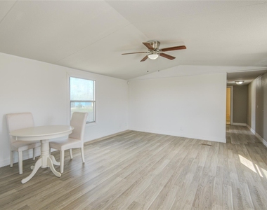 614 Road 5707 - Photo Thumbnail 9