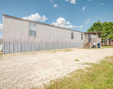 614 Road 5707 - Photo Thumbnail 8