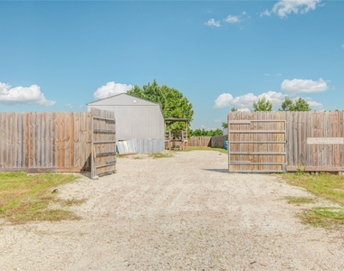 614 Road 5707 - Photo Thumbnail 15