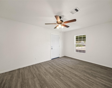3214 Brea Crest Street - Photo Thumbnail 2