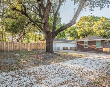 6003 De Moss Drive - Photo Thumbnail 18