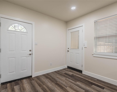6003 De Moss Drive - Photo Thumbnail 24