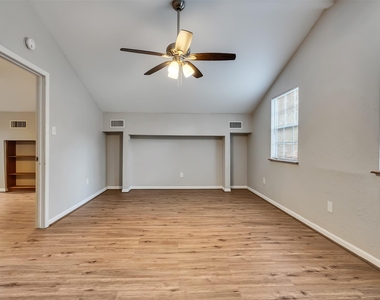 2030 Lone Rock Drive - Photo Thumbnail 31