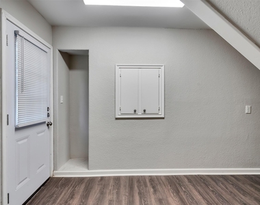 2030 Lone Rock Drive - Photo Thumbnail 45