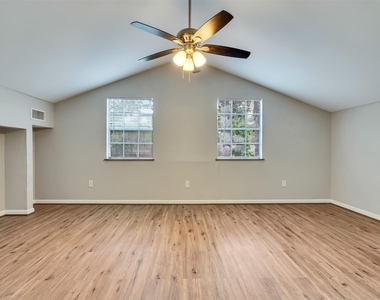 2030 Lone Rock Drive - Photo Thumbnail 30
