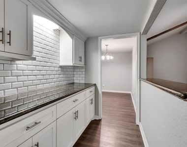2030 Lone Rock Drive - Photo Thumbnail 14