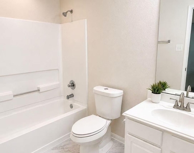 3519 Benjamin Franklin Lane - Photo Thumbnail 19
