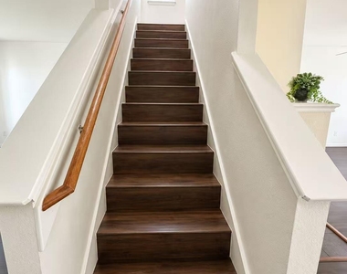 3519 Benjamin Franklin Lane - Photo Thumbnail 8