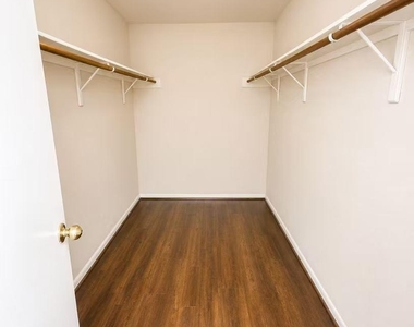 3519 Benjamin Franklin Lane - Photo Thumbnail 13
