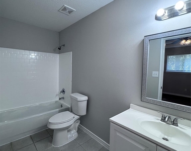 12551 Royal Lake Drive - Photo Thumbnail 9