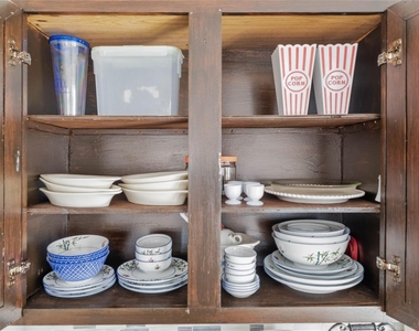 2511 Whitney - Photo Thumbnail 22
