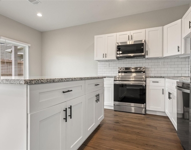14010 Longstreet - Photo Thumbnail 8