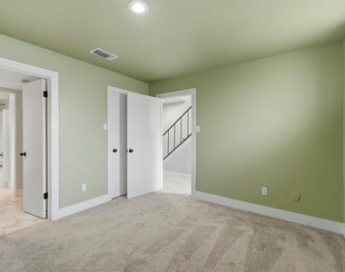 1063 Country Place Drive - Photo Thumbnail 21