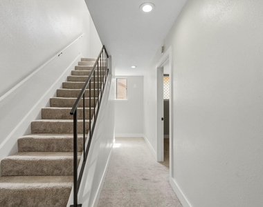 1063 Country Place Drive - Photo Thumbnail 25