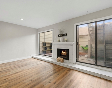 1063 Country Place Drive - Photo Thumbnail 15