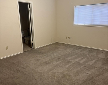 18023 Garden Manor Drive - Photo Thumbnail 6