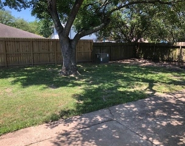 18023 Garden Manor Drive - Photo Thumbnail 11