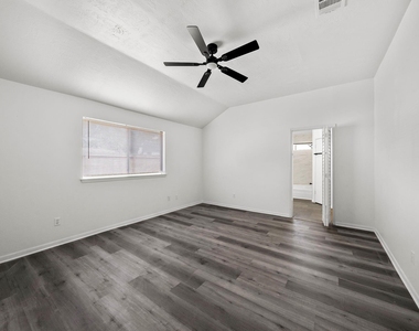 1022 Western Meadows Drive - Photo Thumbnail 17
