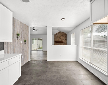 1022 Western Meadows Drive - Photo Thumbnail 10
