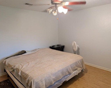 9830 Thistle Trail Drive - Photo Thumbnail 14