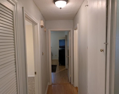 9830 Thistle Trail Drive - Photo Thumbnail 10