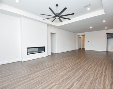 7622 Ridgeside Drive - Photo Thumbnail 20