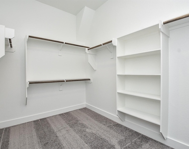 7622 Ridgeside Drive - Photo Thumbnail 15
