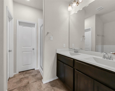 23723 Giardini Drive - Photo Thumbnail 16