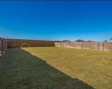 21611 Shadowbrook Birch Drive - Photo Thumbnail 12
