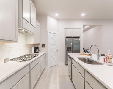 24518 Keswick Valley Way - Photo Thumbnail 9