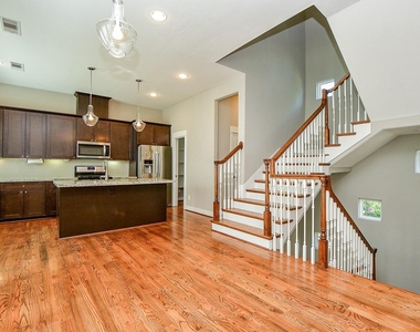 955 W 24th Street - Photo Thumbnail 23