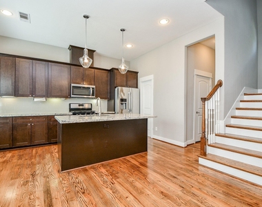 955 W 24th Street - Photo Thumbnail 22