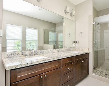 955 W 24th Street - Photo Thumbnail 38