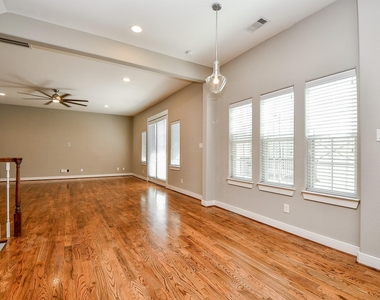 955 W 24th Street - Photo Thumbnail 25