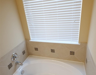 27131 Danbridge Gulch Lane - Photo Thumbnail 18