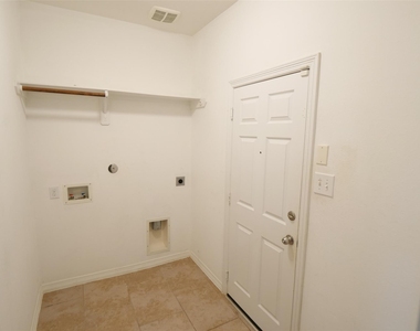 27131 Danbridge Gulch Lane - Photo Thumbnail 36
