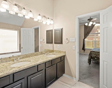 3106 Valley Court - Photo Thumbnail 15