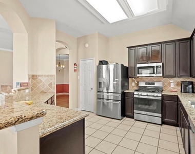 3106 Valley Court - Photo Thumbnail 3