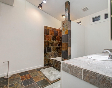 5419 Gulfton Street - Photo Thumbnail 5