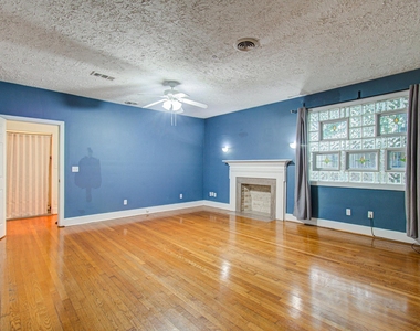 5419 Gulfton Street - Photo Thumbnail 4