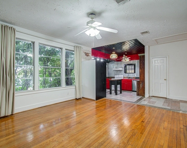 5419 Gulfton Street - Photo Thumbnail 16