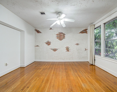 5419 Gulfton Street - Photo Thumbnail 15