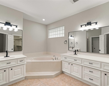 20403 Atascocita Shores Drive - Photo Thumbnail 19