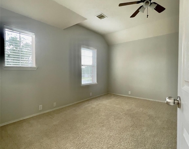 3514 Leaf Vines Drive - Photo Thumbnail 29
