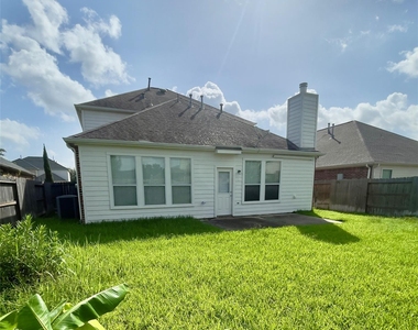 3514 Leaf Vines Drive - Photo Thumbnail 39